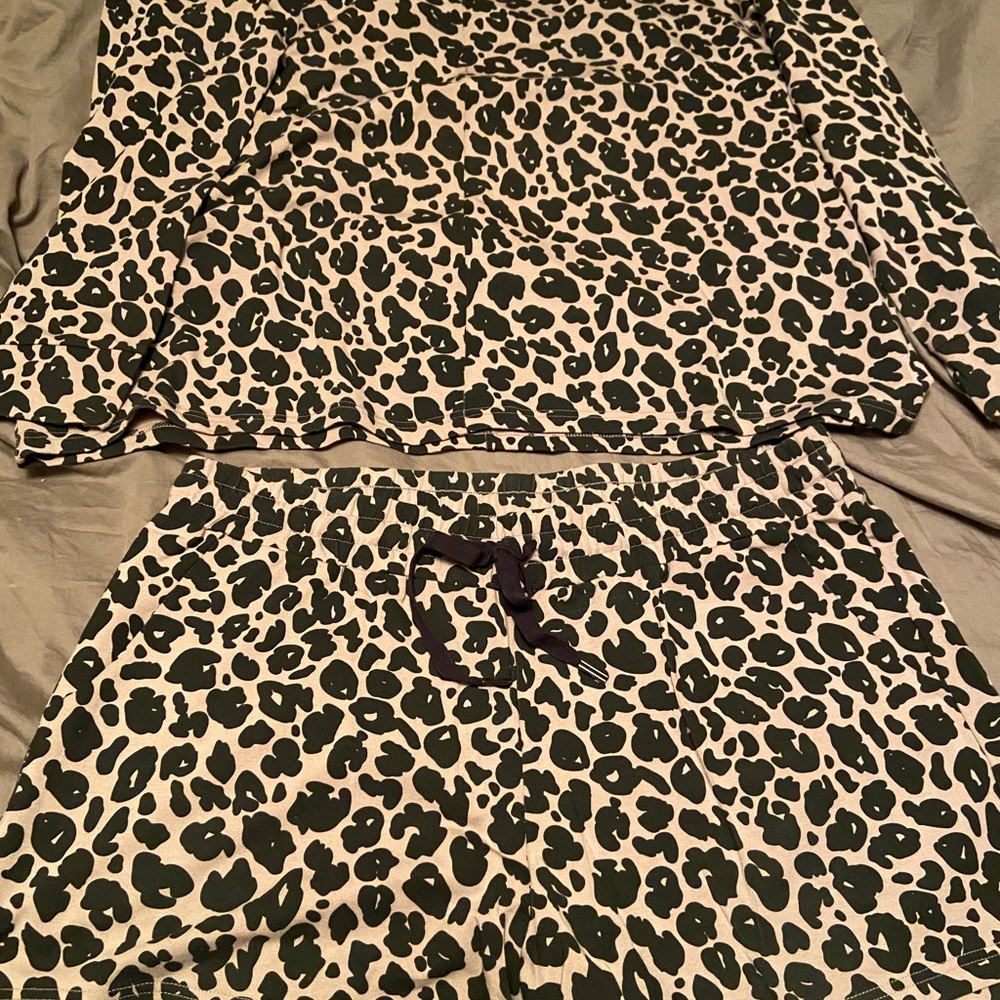 Smash & Tess lounge set